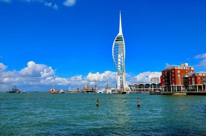 City Centre Apartment Portsmouth Eksteriør billede